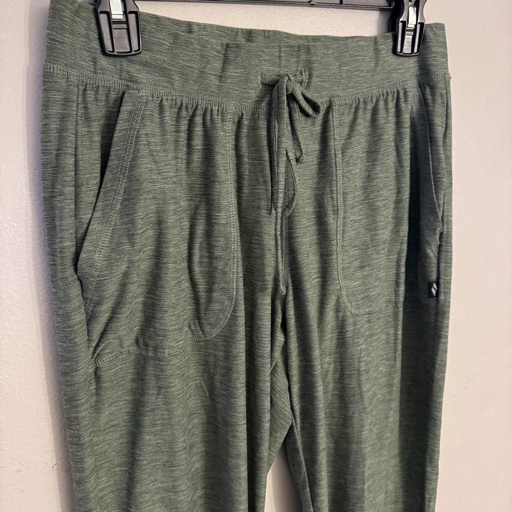 Women's Skechers Go Walk lightweight soft brushed joggers olive green pockets - Picture 8 of 13